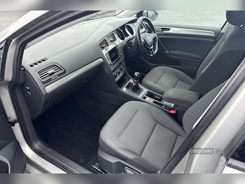 Used Volkswagen Golf 2016 for sale - 76500319: Photo