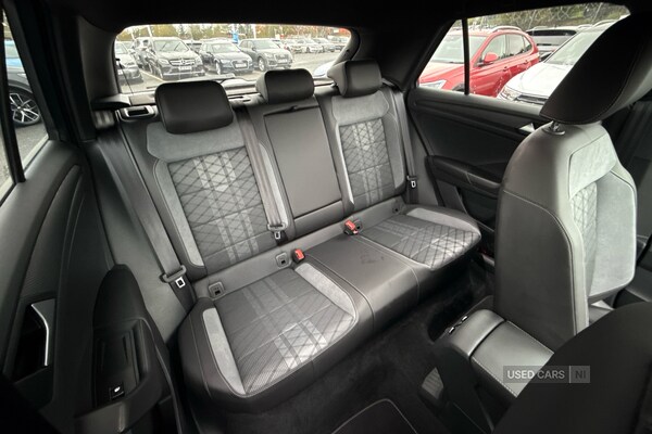 Used Volkswagen T-Roc 2025 for sale - 76500200: Photo 11