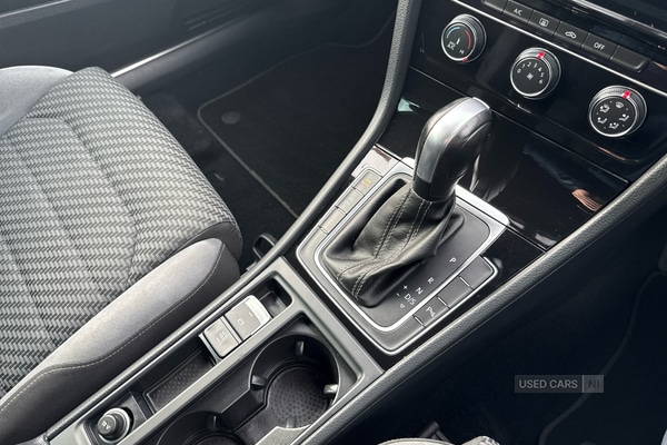 Used Volkswagen Golf 2019 for sale - 76715786: Photo 8