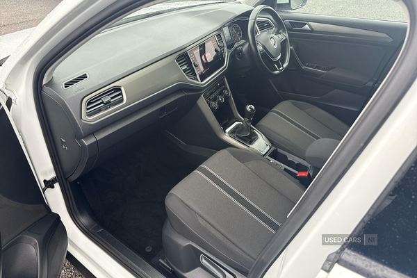 Used Volkswagen T-Roc 2021 for sale - 77941019: Photo 2