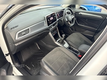 Used Volkswagen T-Roc 2025 for sale - 77192605: Photo