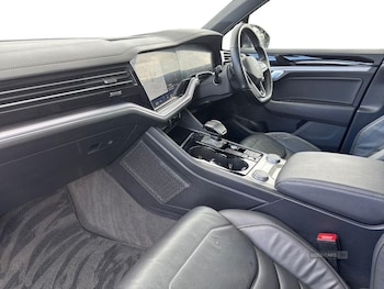 Used Volkswagen Touareg 2021 for sale - 78810861: Photo