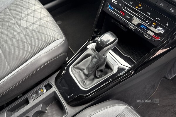 Used Volkswagen T-Roc 2024 for sale - 76260824: Photo 10