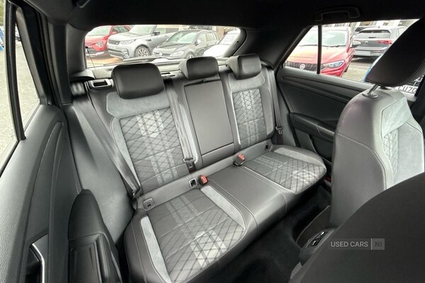Used Volkswagen T-Roc 2024 for sale - 76260824: Photo 11