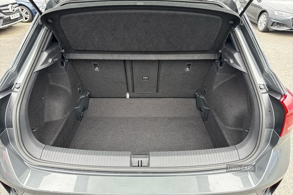 Used Volkswagen T-Roc 2024 for sale - 76260824: Photo 12