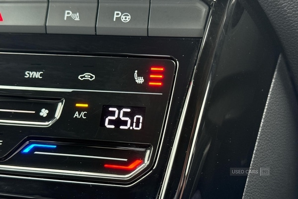 Used Volkswagen T-Roc 2024 for sale - 76260824: Photo 20