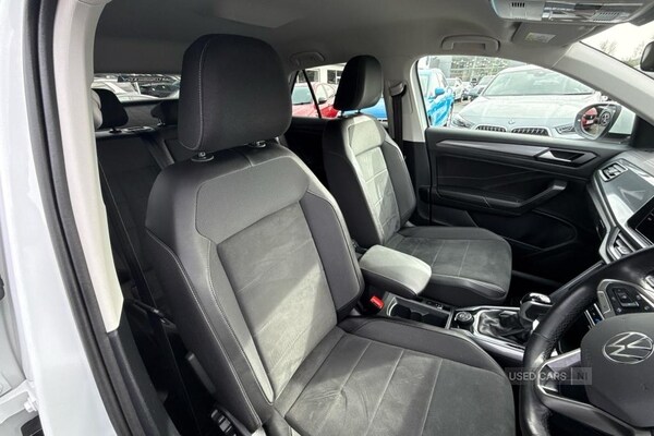 Used Volkswagen T-Roc 2022 for sale - 76032958: Photo 17