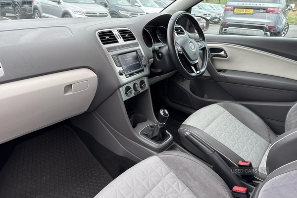 Used Volkswagen Polo 2017 for sale - 76927168: Photo 2