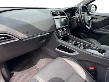 Used Jaguar F-Pace 2020 for sale - 78867384: Photo