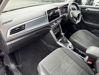 Used Volkswagen T-Roc 2022 for sale - 79454369: Photo
