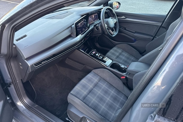 Used Volkswagen Golf 2023 for sale - 77017552: Photo 2