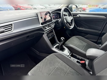Used Volkswagen T-Roc 2024 for sale - 79088557: Photo