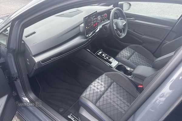 Used Volkswagen Golf 2025 for sale - 77157112: Photo 2