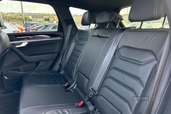 Used Volkswagen Touareg 2024 for sale - 74410220: Photo 11