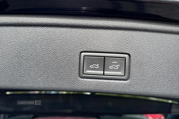 Used Volkswagen Touareg 2024 for sale - 74410220: Photo 17