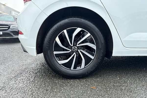 Used Volkswagen Polo 2023 for sale - 76899937: Photo 5