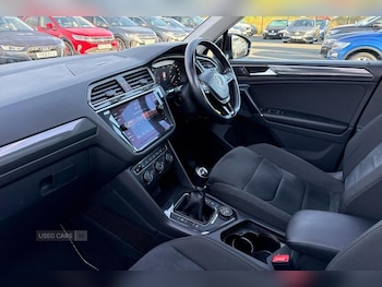 Used Volkswagen Tiguan 2018 for sale - 76180019: Photo 2