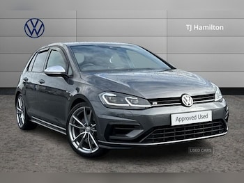 Volkswagen - Golf