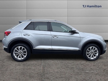 Used Volkswagen T-Roc 2023 for sale - 79085930: Photo