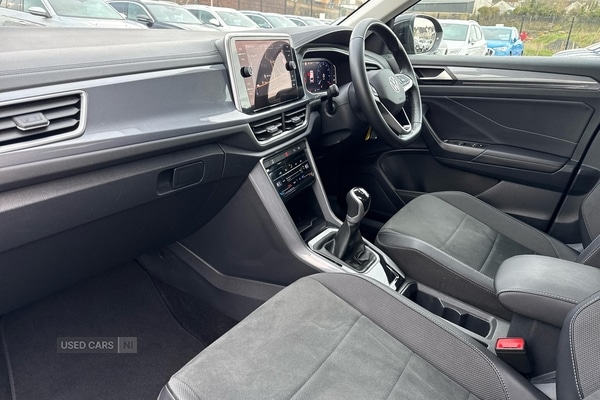 Used Volkswagen T-Roc 2024 for sale - 77156899: Photo 2