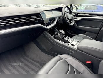Used Volkswagen Touareg 2020 for sale - 78430792: Photo