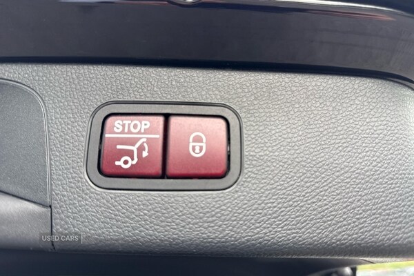 Used Mercedes-Benz GLC 2017 for sale - 77110061: Photo 17