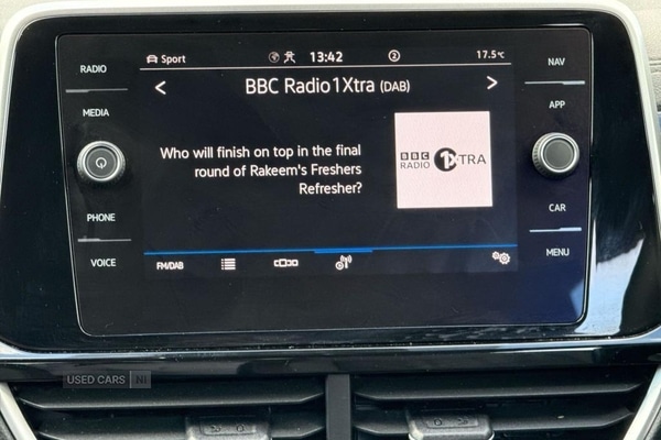 Used Volkswagen T-Roc 2024 for sale - 76110157: Photo 9
