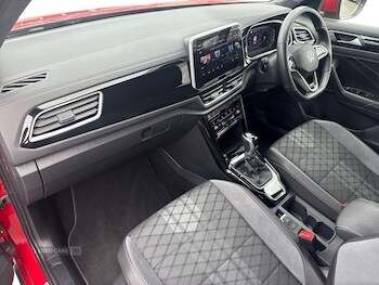 Used Volkswagen T-Roc 2023 for sale - 78890309: Photo