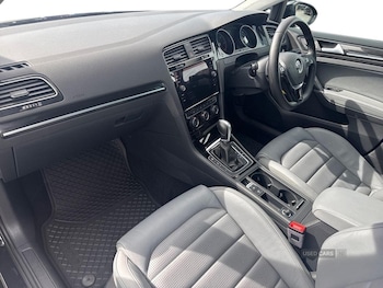 Used Volkswagen Golf 2018 for sale - 78969784: Photo