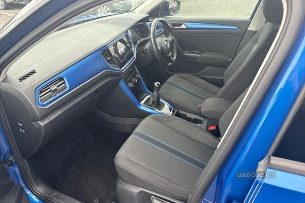 Used Volkswagen T-Roc 2018 for sale - 76043738: Photo 2