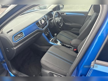 Used Volkswagen T-Roc 2018 for sale - 76043738: Photo 2
