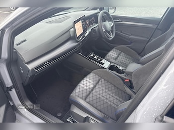 Used Volkswagen Golf 2025 for sale - 77157120: Photo