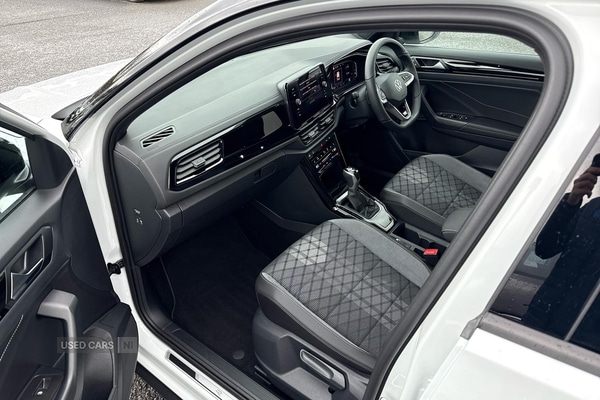 Used Volkswagen T-Roc 2025 for sale - 77441738: Photo 2