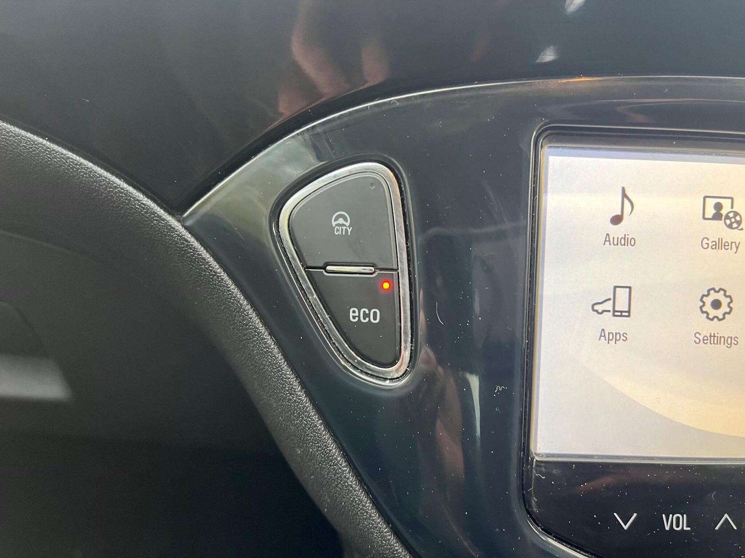 Used Vauxhall Corsa for sale - 76702024: Photo 17