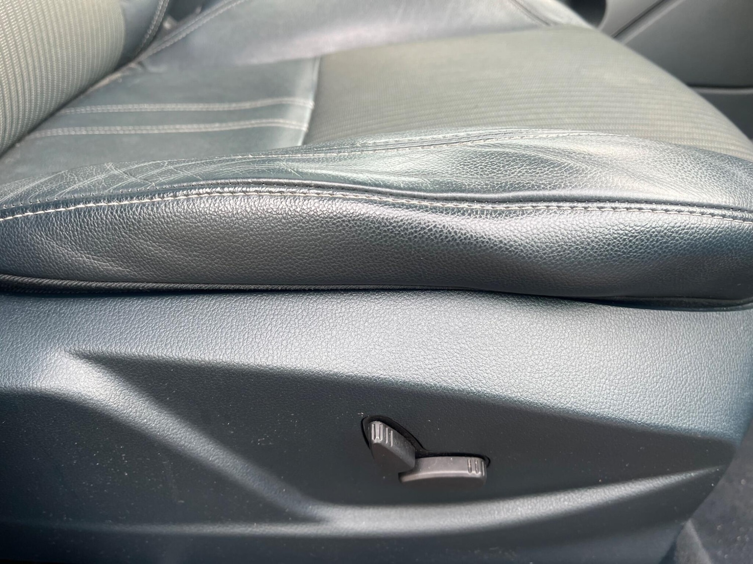 Used Ford C-Max 2014 for sale - 75866990: Photo 29