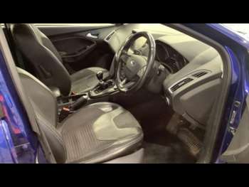 Used Ford Focus 2015 for sale - 74911844: Photo