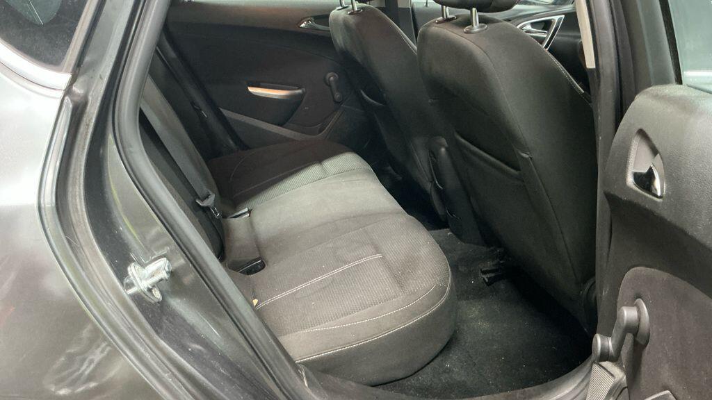 Used Vauxhall Astra 2011 for sale - 76398822: Photo 3