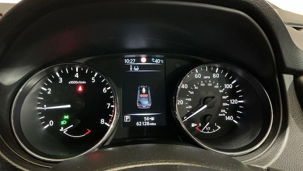 Used Nissan Qashqai 2015 for sale - 76214044: Photo 2