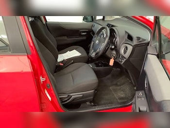 Used Toyota Yaris 2012 for sale - 75624239: Photo