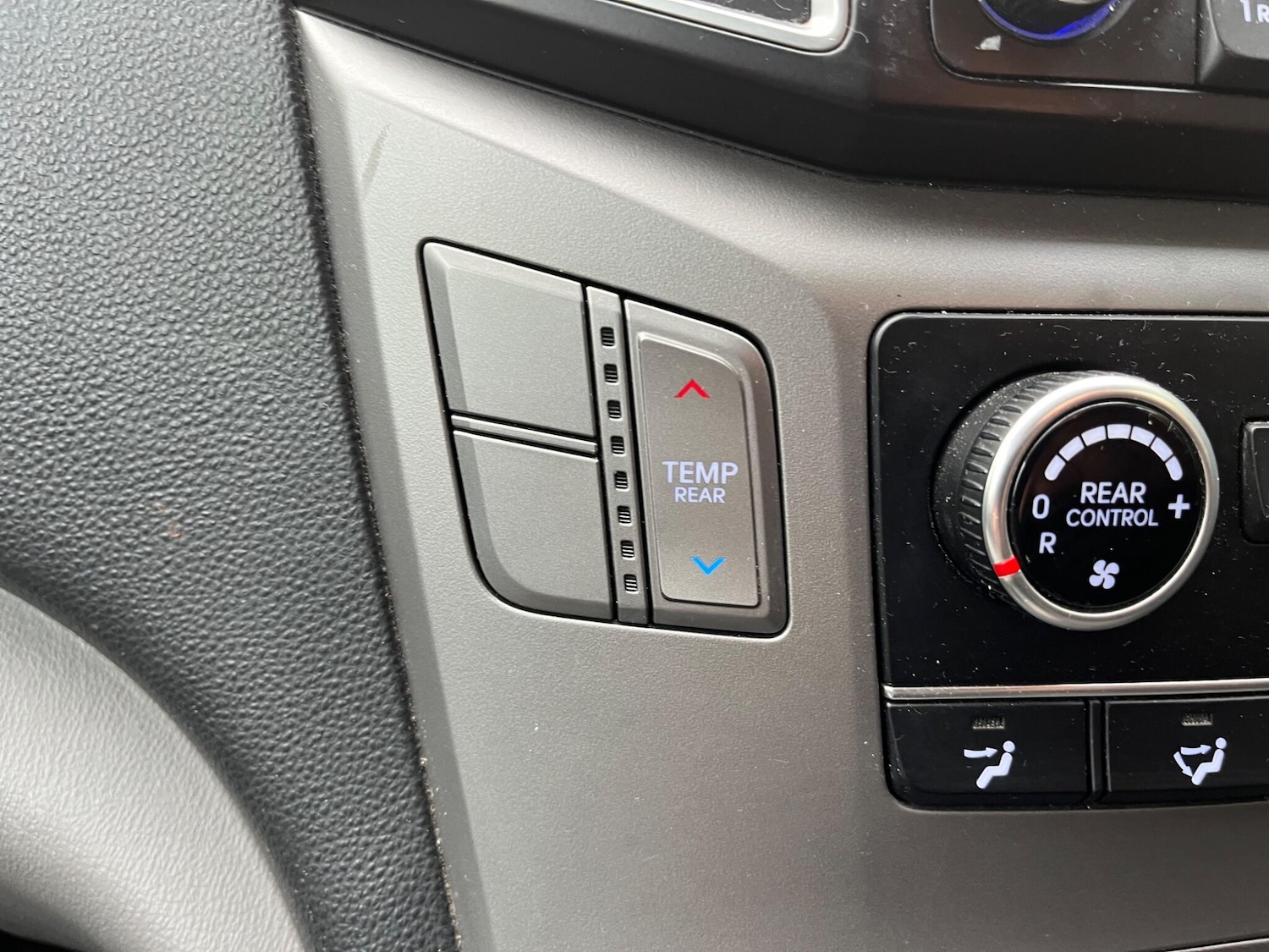 Used Hyundai i800 2016 for sale - 76240270: Photo 4