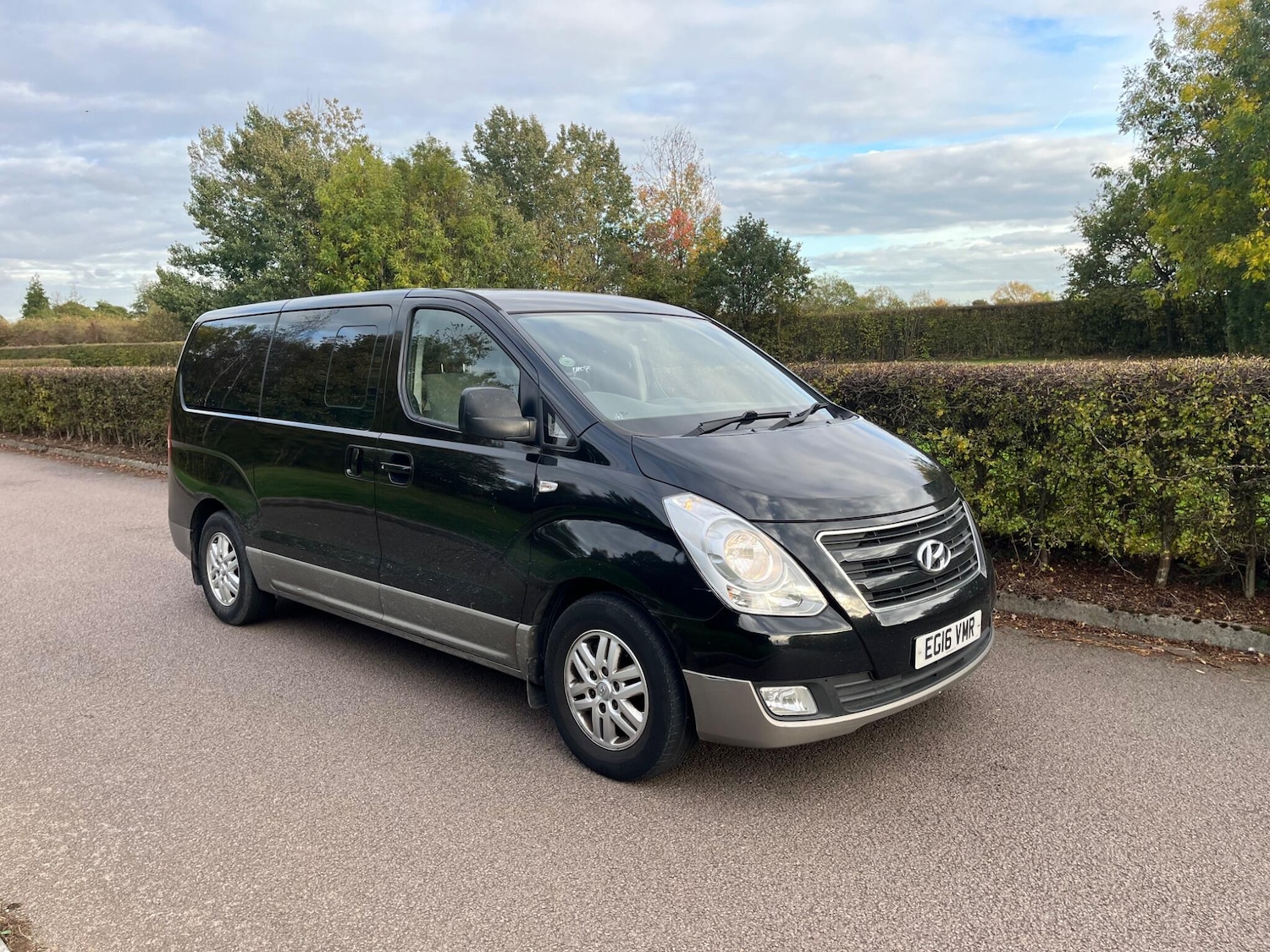 Used Hyundai i800 2016 for sale - 76240270: Photo 8