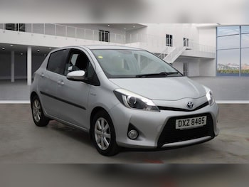 2013 (62) - 1.5 VVT-h T4 CVT Euro 5 5dr