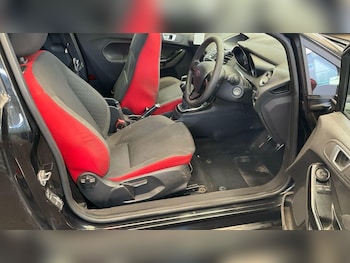 Used Ford Fiesta 2015 for sale - 75552673: Photo