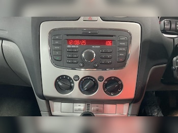 Used Ford Focus 2010 for sale - 75623287: Photo