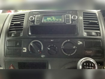 Used Volkswagen Transporter 2015 for sale - 76513485: Photo