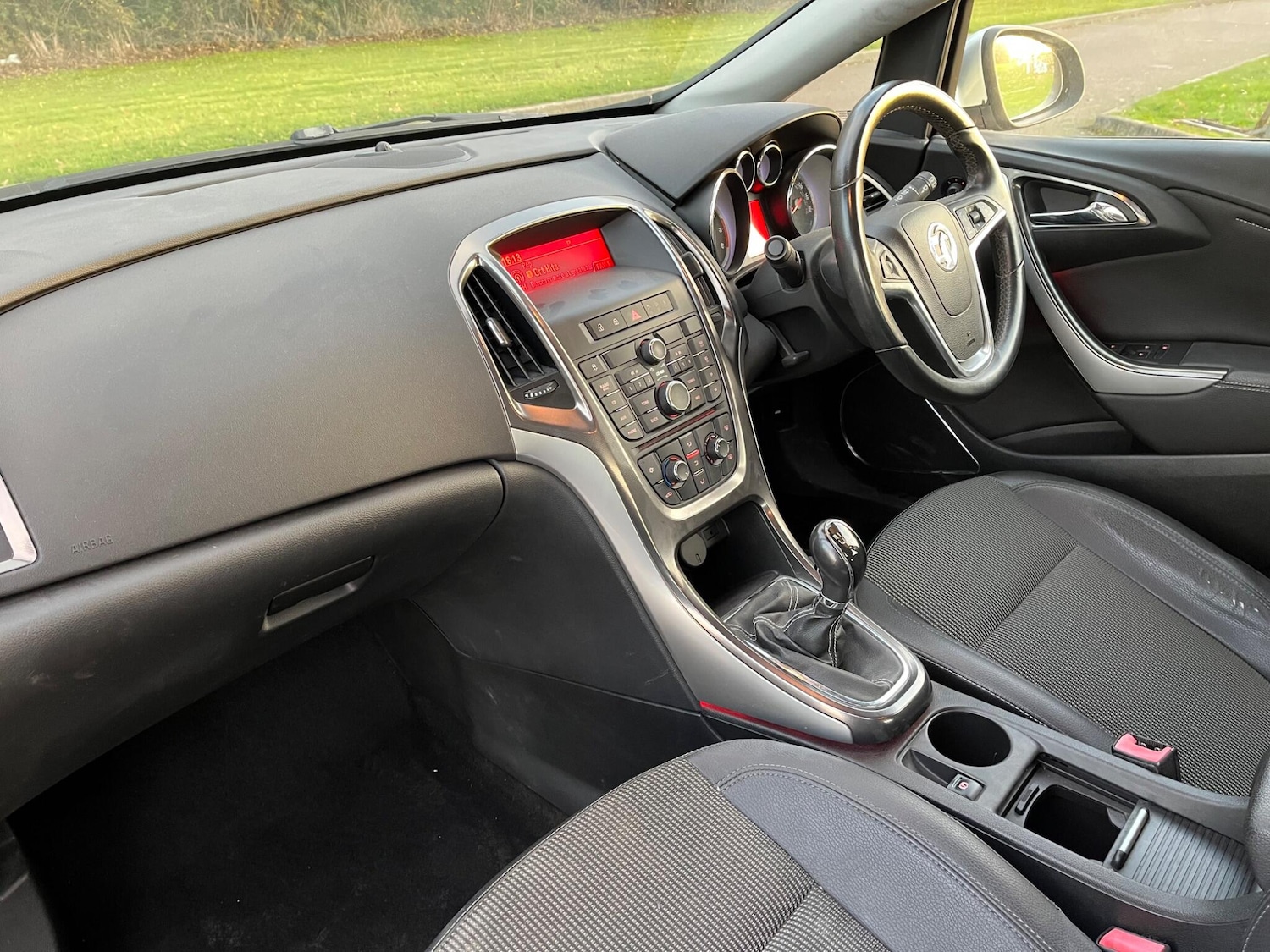 Used Vauxhall Astra 2010 for sale - 76446650: Photo 17