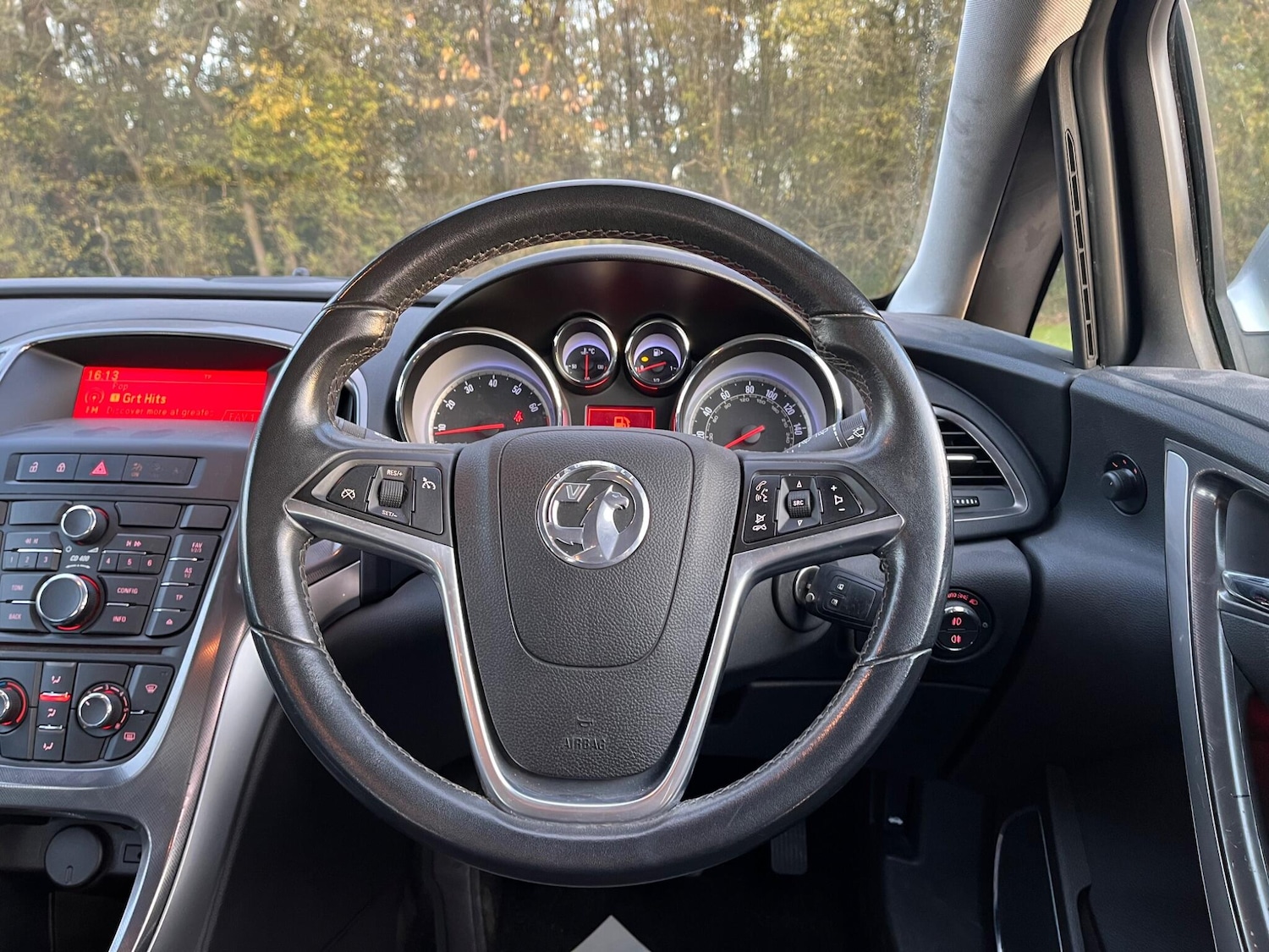 Used Vauxhall Astra 2010 for sale - 76446650: Photo 19