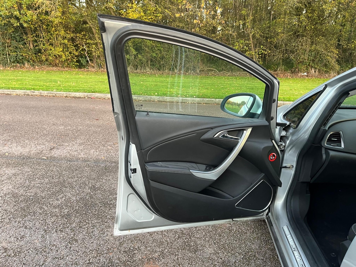 Used Vauxhall Astra 2010 for sale - 76446650: Photo 33