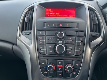 Used Vauxhall Astra 2010 for sale - 76446650: Photo