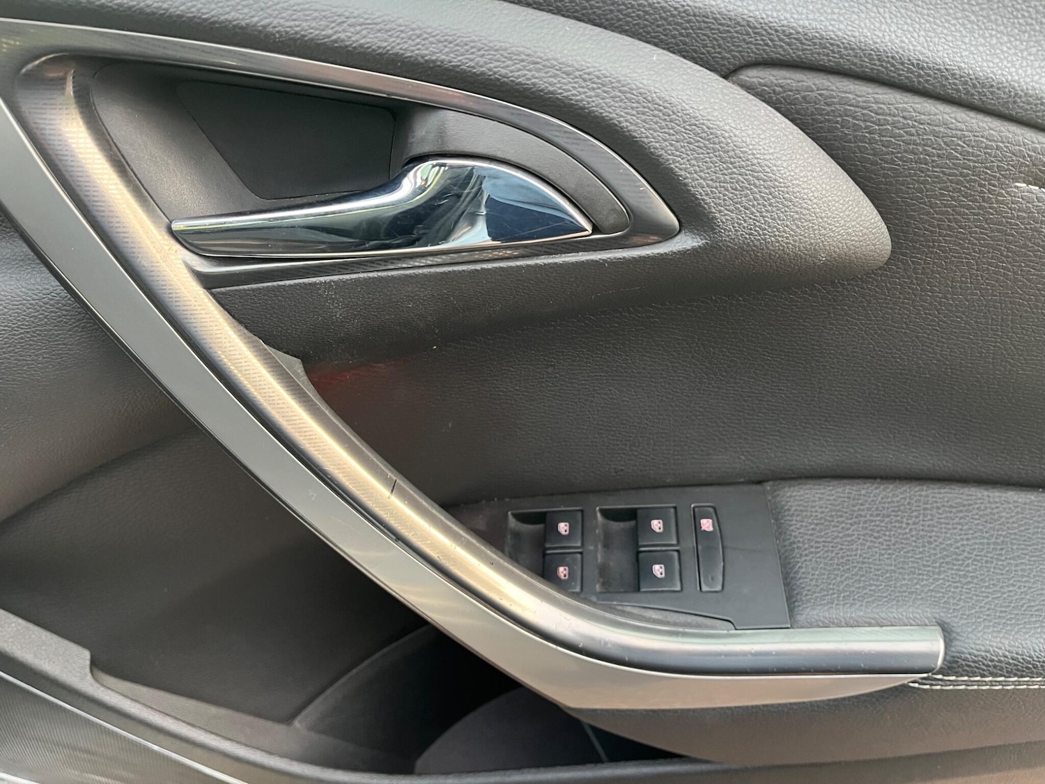 Used Vauxhall Astra 2010 for sale - 76446650: Photo 8